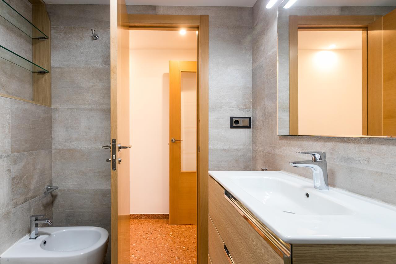 Apartup Mestalla Home Valencia Luaran gambar