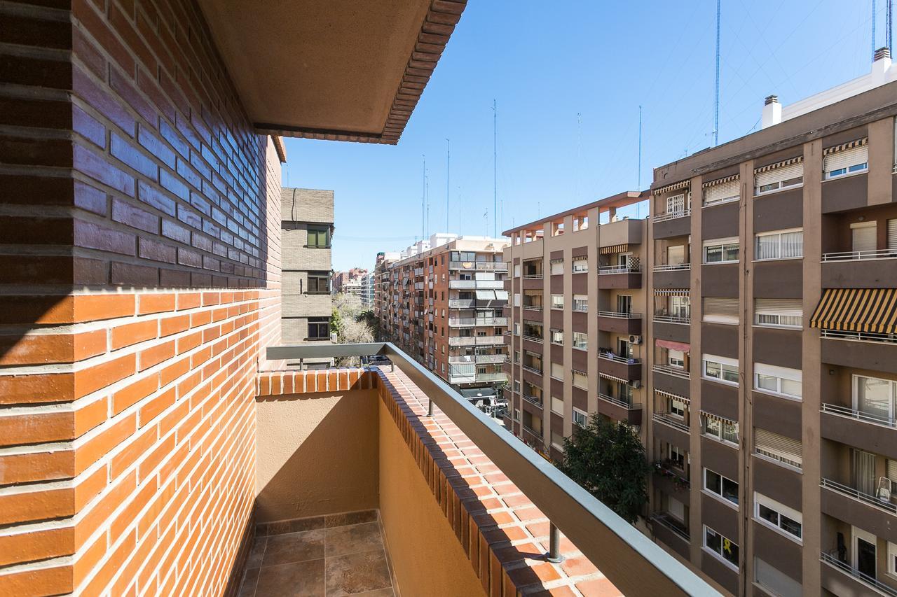 Apartup Mestalla Home Valencia Luaran gambar